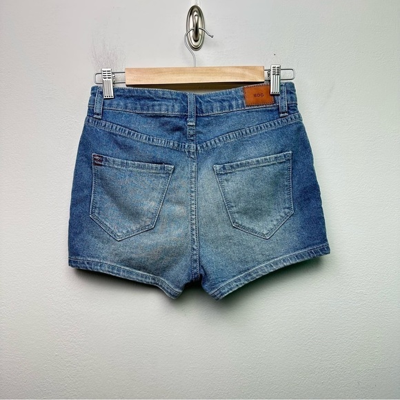 Bdg High Rise Erin Shortie Denim Stretch Five Pocket Zip Fly Jean Shorts 26 - Picture 5 of 7